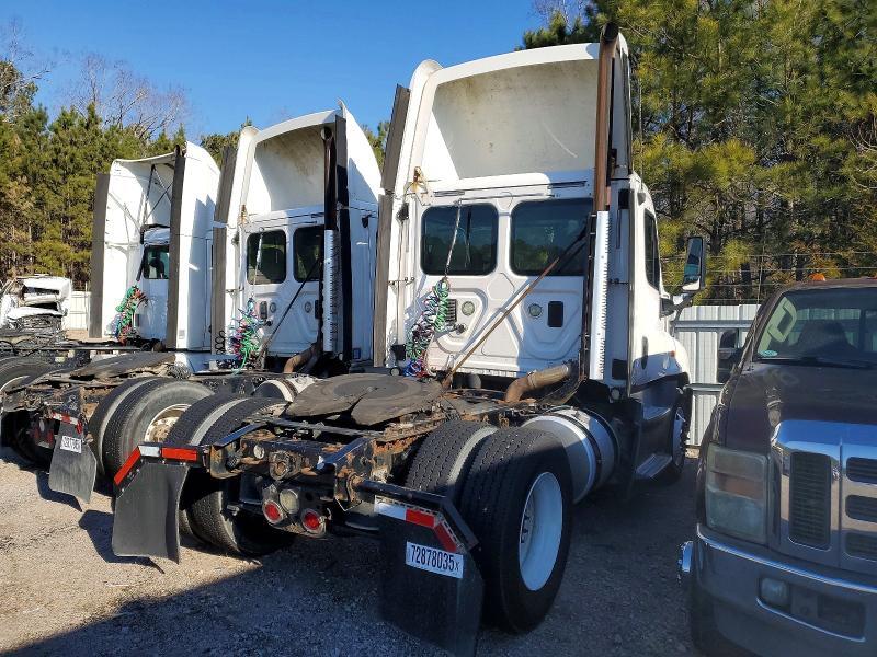2016 FREIGHTLINER CASCADIA 125 SEMI TRUCK — Фото 4 из 10