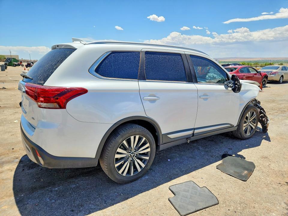 2020 MITSUBISHI OUTLANDER SE — Фото 3 из 14