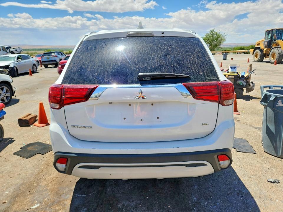 2020 MITSUBISHI OUTLANDER SE — Фото 6 из 14