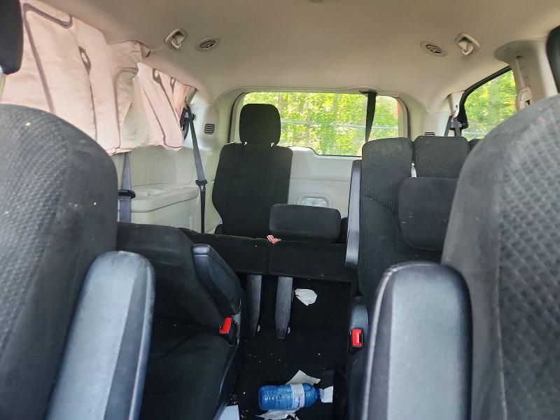 2015 DODGE GRAND CARAVAN SE — Фото 10 из 13