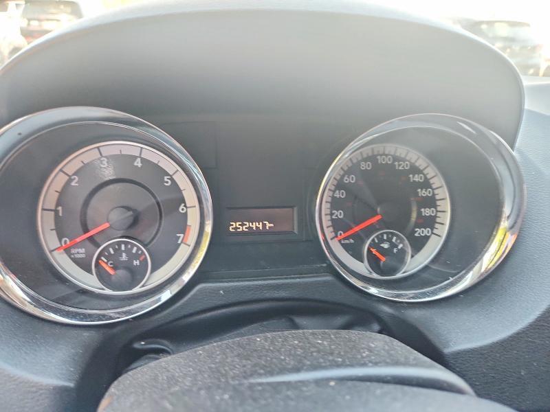 2015 DODGE GRAND CARAVAN SE — Фото 9 из 13