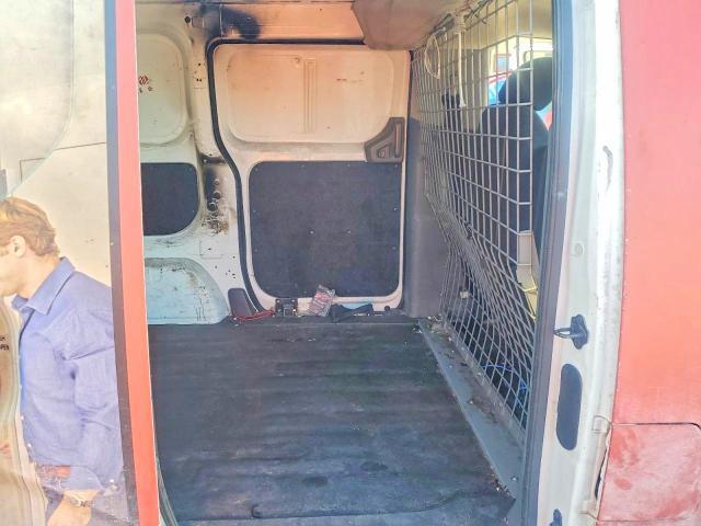 2015 NISSAN NV200 S — Фото 11 из 14