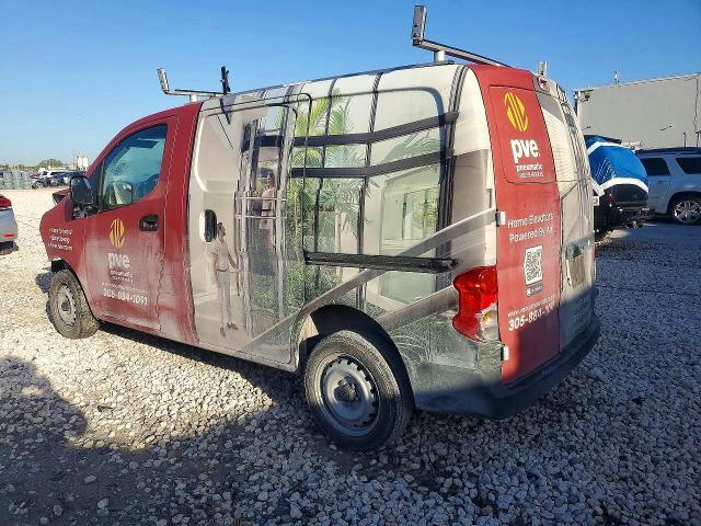 2015 NISSAN NV200 S — Фото 2 из 14