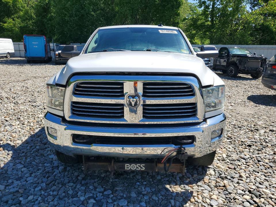 2015 RAM 3500 SLT — Фото 5 из 13