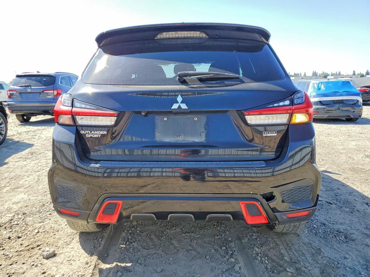 2020 MITSUBISHI OUTLANDER SPORT ES — Фото 6 из 13