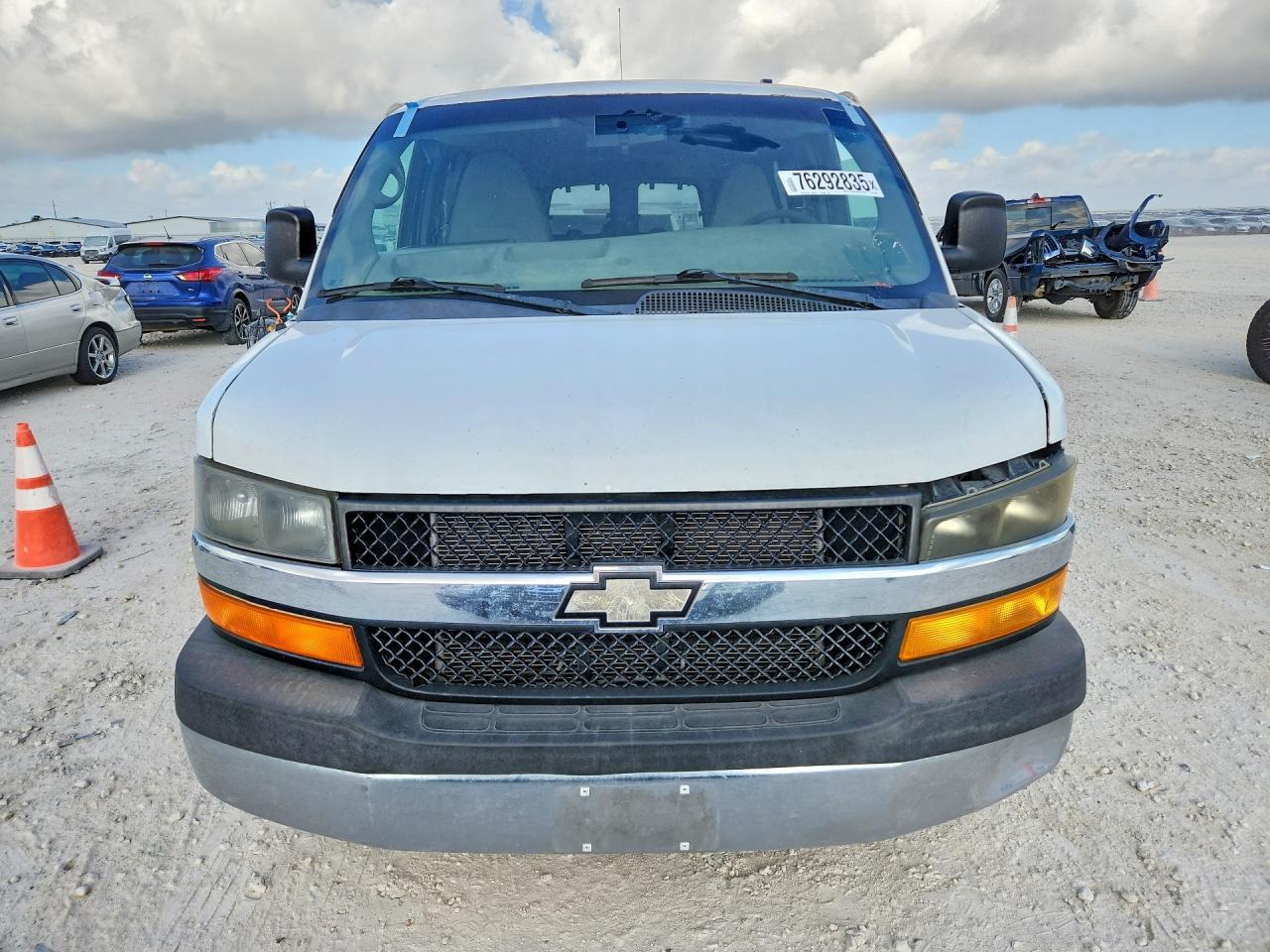 2014 CHEVROLET EXPRESS G3500 LT — Фото 5 из 13