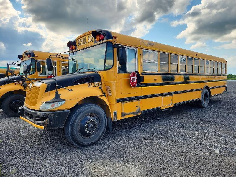 2014 IC CORPORATION CE SERIES SCHOOL - SCHOOL BUS — Фото 2 из 10