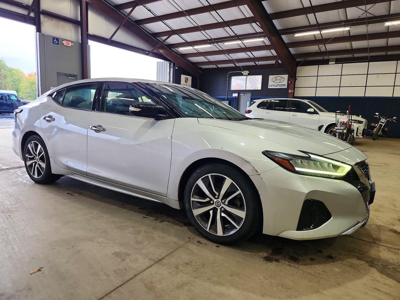 2020 NISSAN MAXIMA SV — Фото 4 из 12