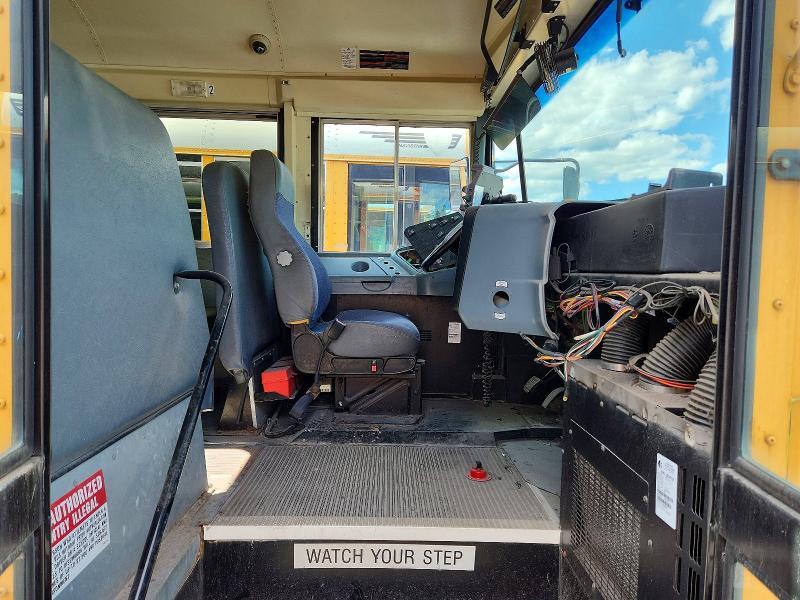 2013 IC CORPORATION CE SERIES SCHOOL - SCHOOL BUS — Фото 5 из 10