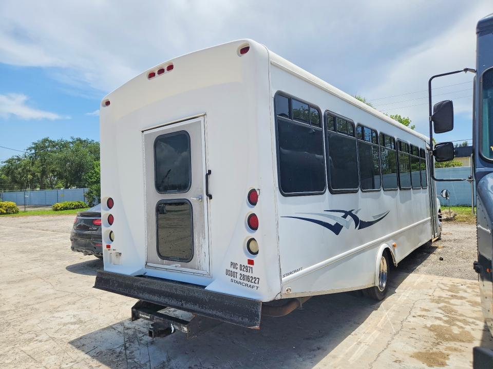 2013 IC BUS PC805 SHUTTLE BUS — Фото 3 из 13