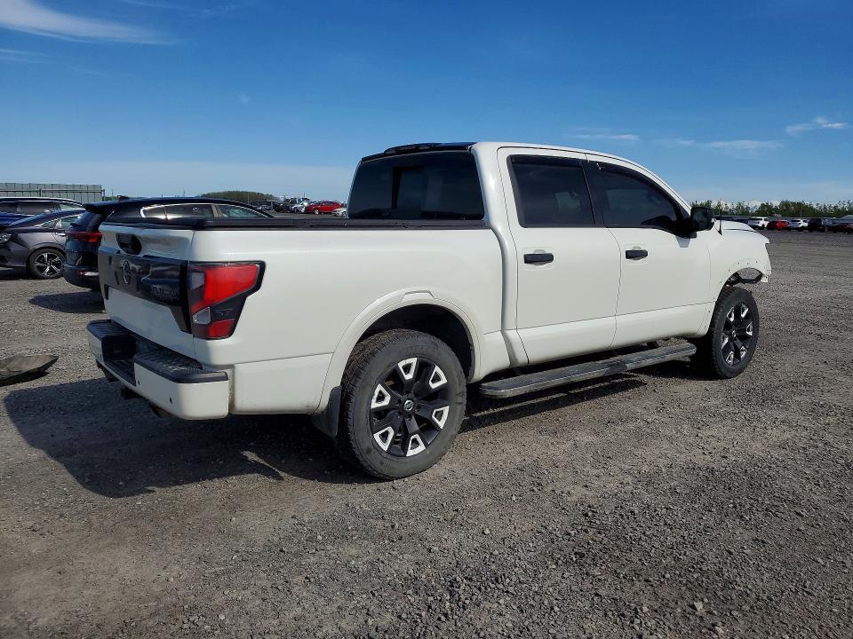 2020 NISSAN TITAN SV — Фото 3 из 13