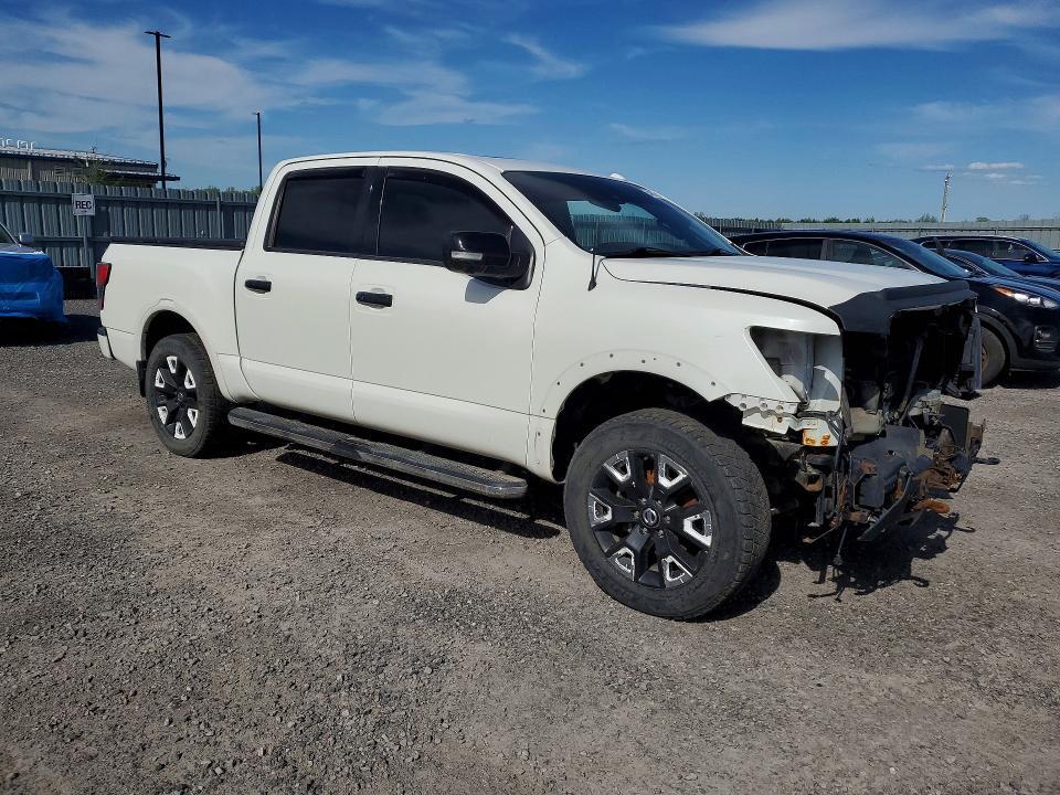 2020 NISSAN TITAN SV — Фото 4 из 13