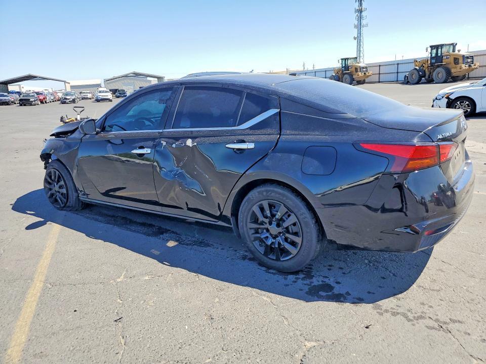 2020 NISSAN ALTIMA S — Фото 2 из 13