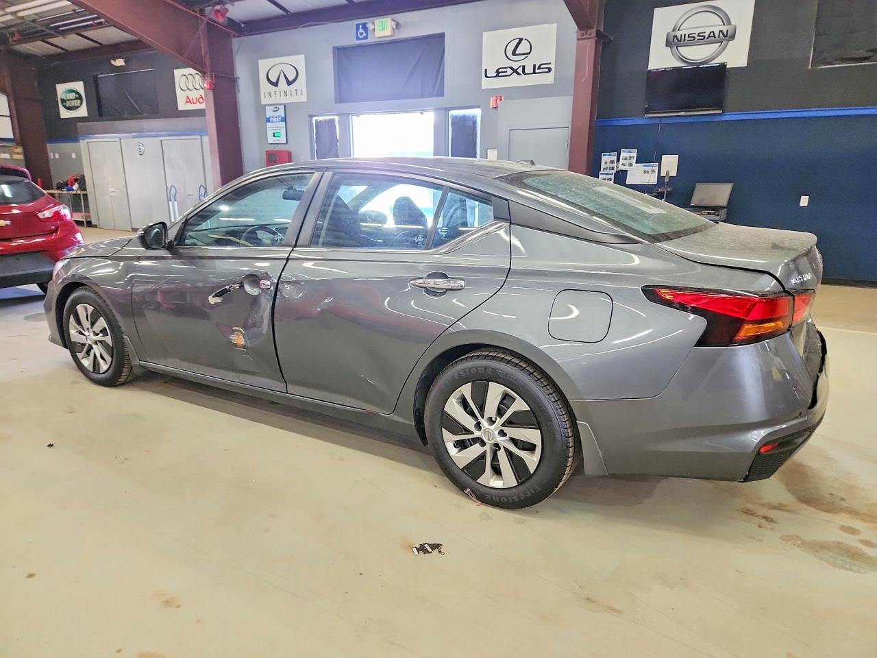 2020 NISSAN ALTIMA S — Фото 2 из 12