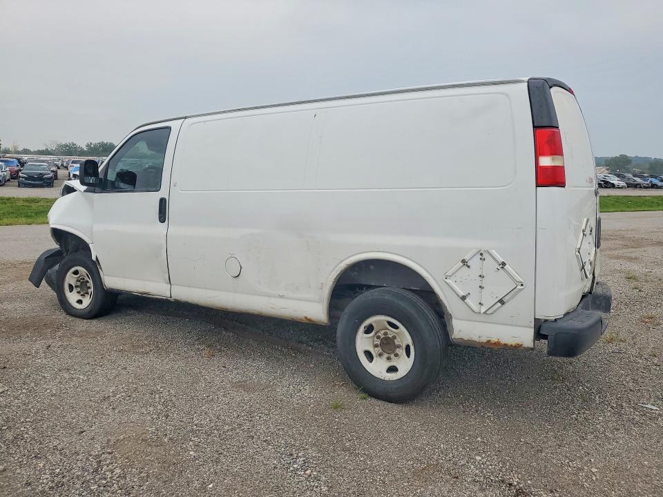 2012 GMC SAVANA 2500 CARGO - DELIVERY VAN — Фото 2 из 12