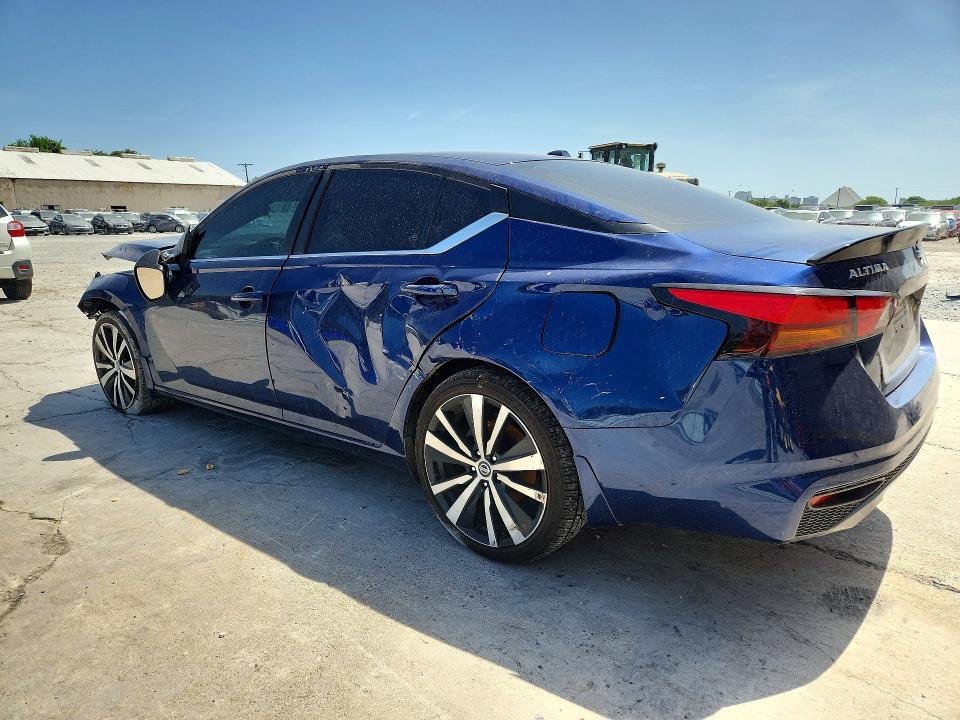2020 NISSAN ALTIMA SR — Фото 2 из 12