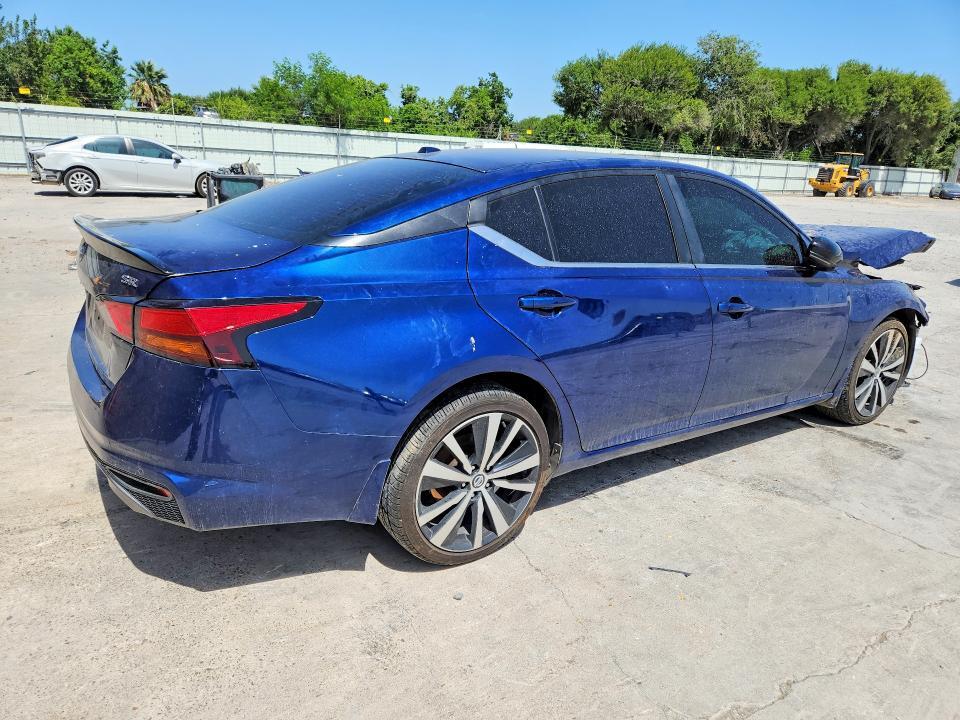 2020 NISSAN ALTIMA SR — Фото 3 из 12