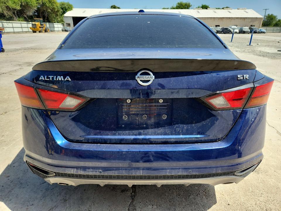 2020 NISSAN ALTIMA SR — Фото 6 из 12