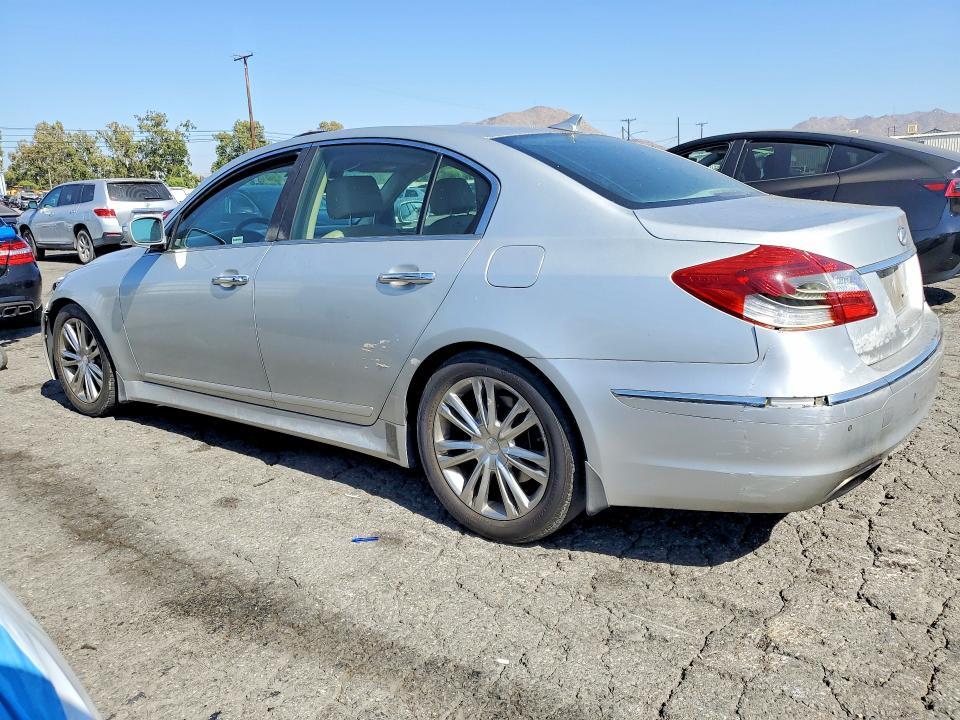 2012 HYUNDAI GENESIS 3.8L — Фото 2 из 12