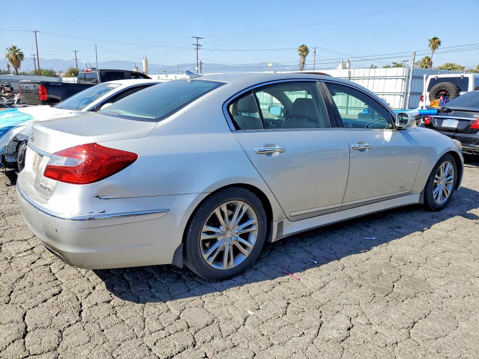 2012 HYUNDAI GENESIS 3.8L — Фото 3 из 12