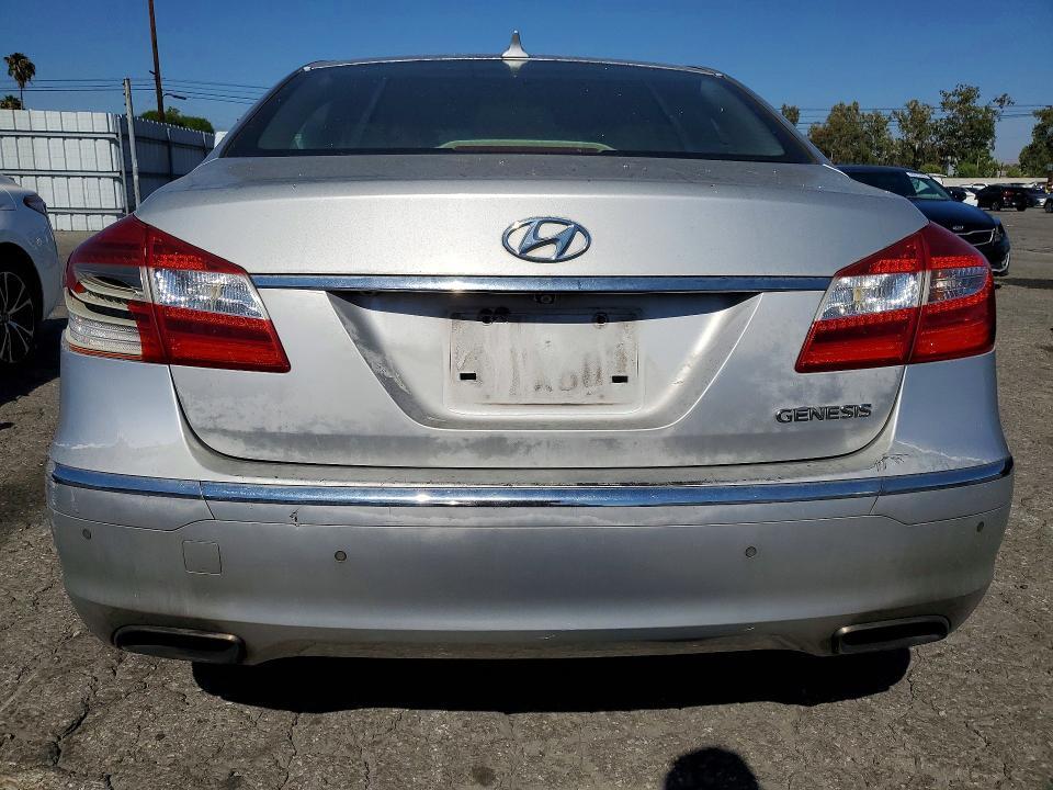 2012 HYUNDAI GENESIS 3.8L — Фото 6 из 12
