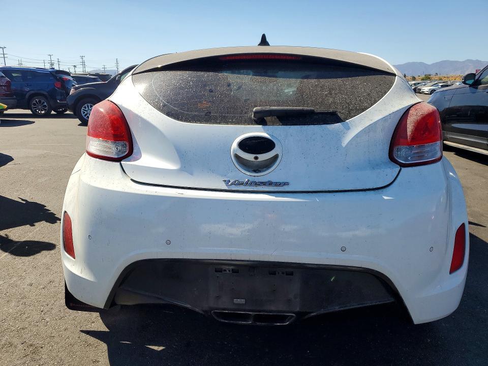 KMHTC6AD1CU072049 2012 HYUNDAI VELOSTER photo no. 6