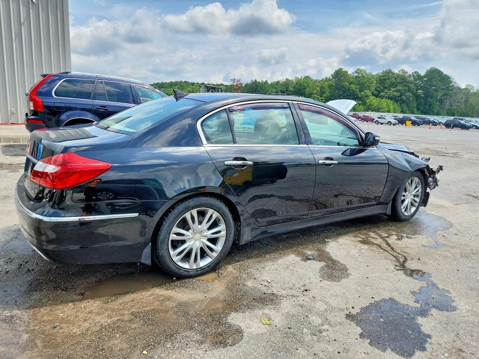 KMHGC4DD8CU202345 2012 HYUNDAI GENESIS photo no. 3