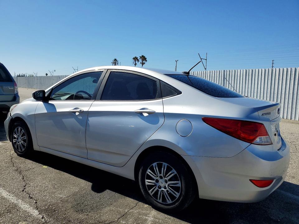 2012 HYUNDAI ACCENT GLS — Фото 2 из 12