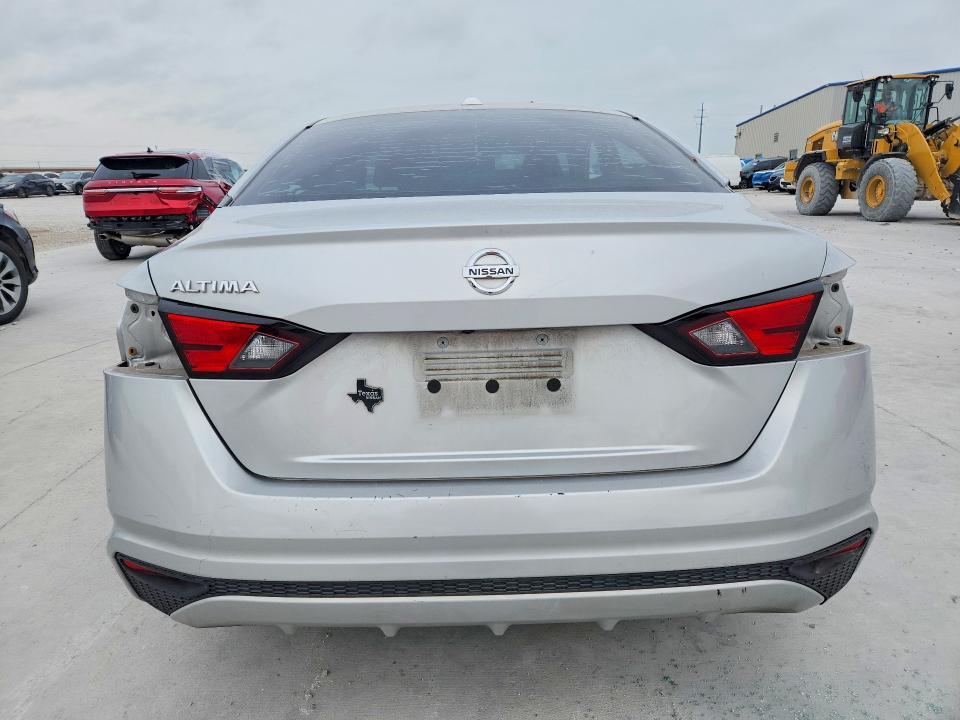 2020 NISSAN ALTIMA S — Фото 6 из 13