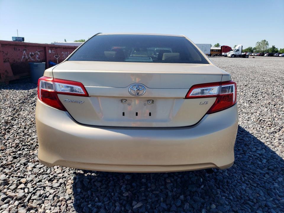 2012 TOYOTA CAMRY — Фото 6 из 12