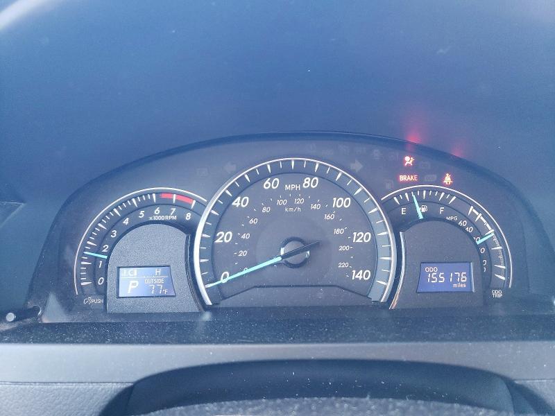 2012 TOYOTA CAMRY — Фото 9 из 12