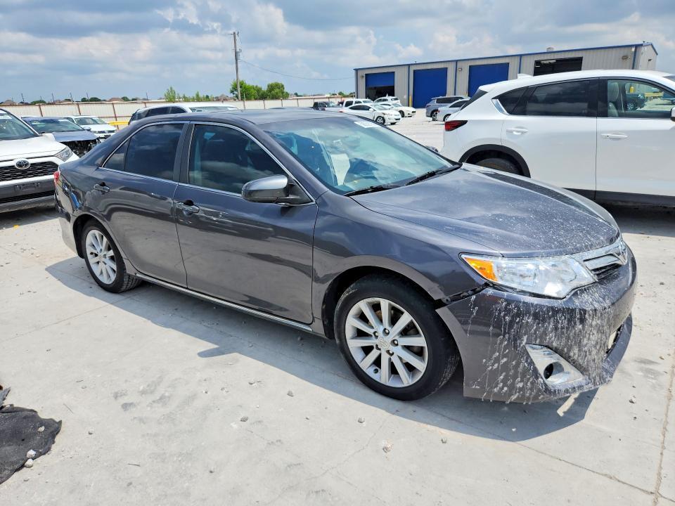 2012 TOYOTA CAMRY XLE — Фото 4 из 12
