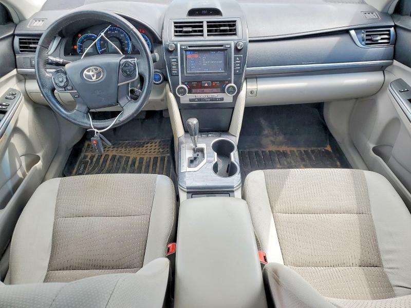 2012 TOYOTA CAMRY HYBRID XLE — Фото 8 из 12