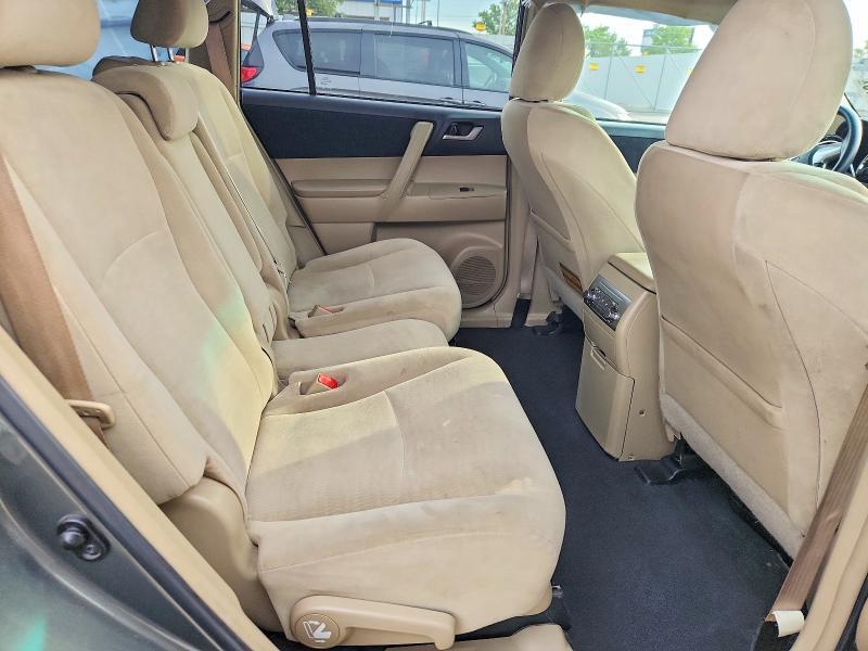 2012 TOYOTA HIGHLANDER BASE — Фото 11 из 13