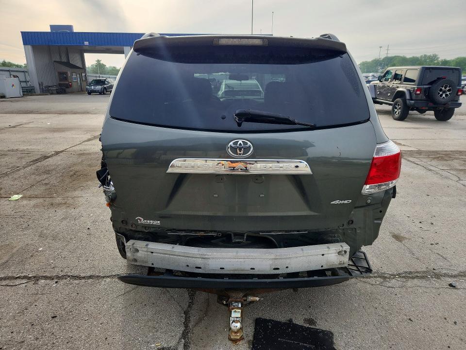2012 TOYOTA HIGHLANDER BASE — Фото 6 из 13