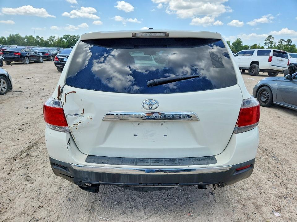 2012 TOYOTA HIGHLANDER BASE — Фото 6 из 13