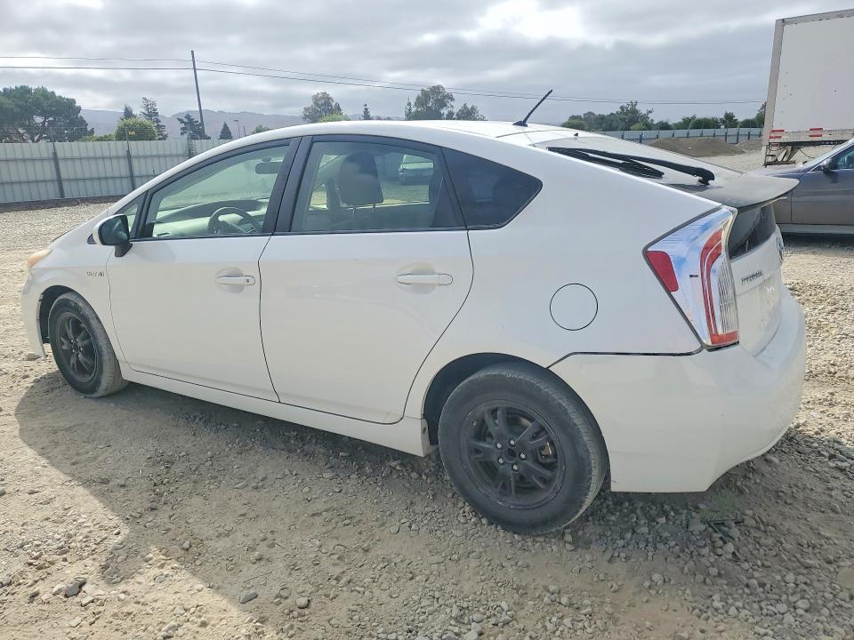 2012 TOYOTA PRIUS TWO — Фото 2 из 12