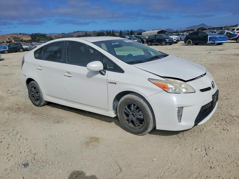 2012 TOYOTA PRIUS TWO — Фото 4 из 12