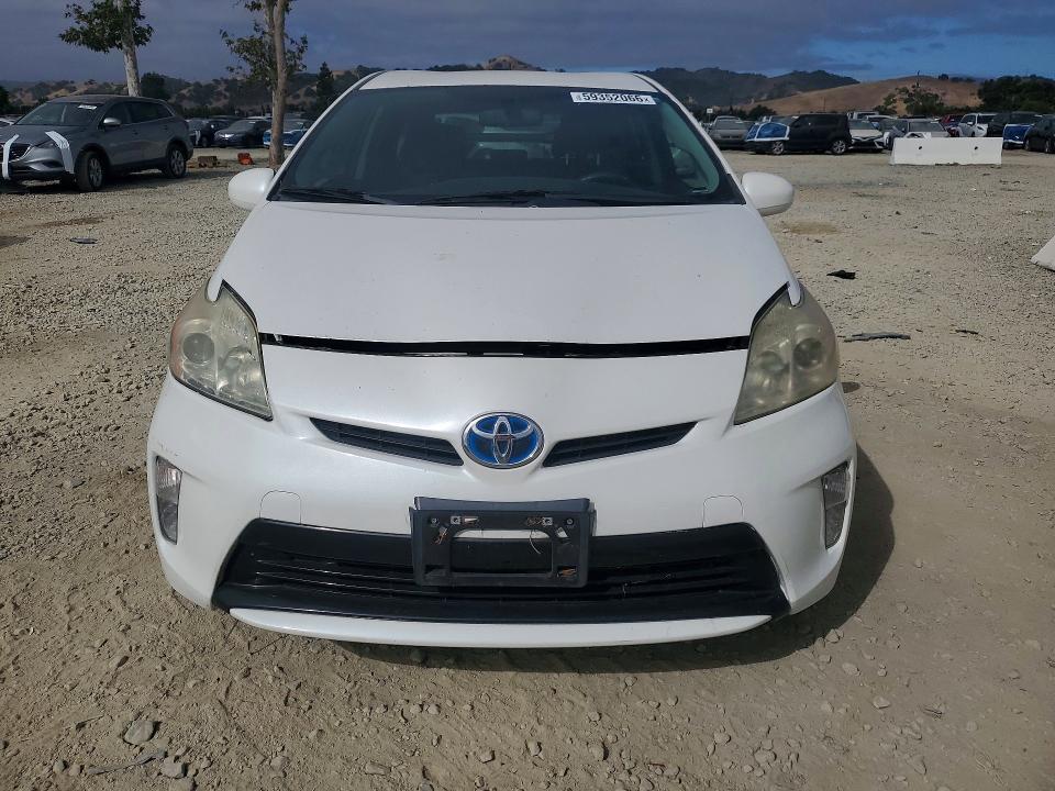 2012 TOYOTA PRIUS TWO — Фото 5 из 12
