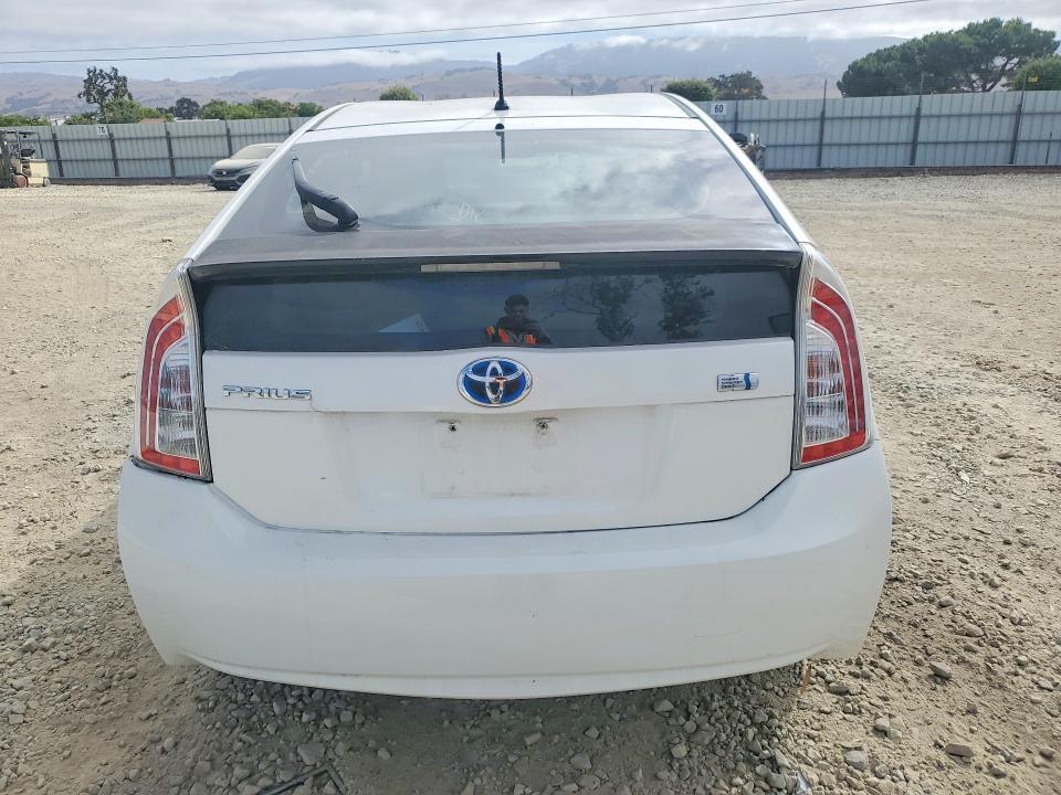 2012 TOYOTA PRIUS TWO — Фото 6 из 12
