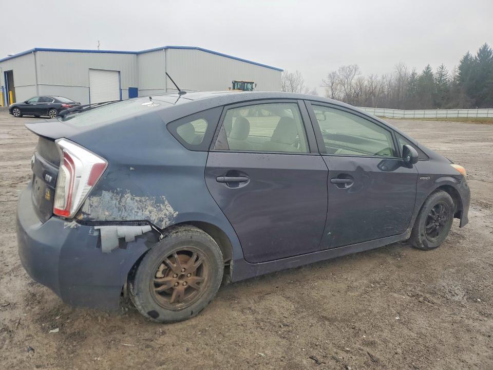 2012 TOYOTA PRIUS TWO — Фото 3 из 12