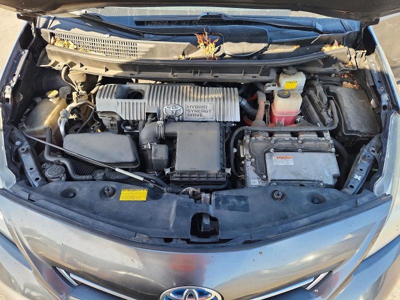JTDZN3EU8C3088045 2012 TOYOTA PRIUS V photo no. 11