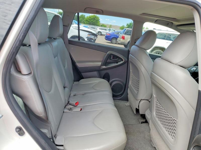 2012 TOYOTA RAV4 — Фото 11 из 14