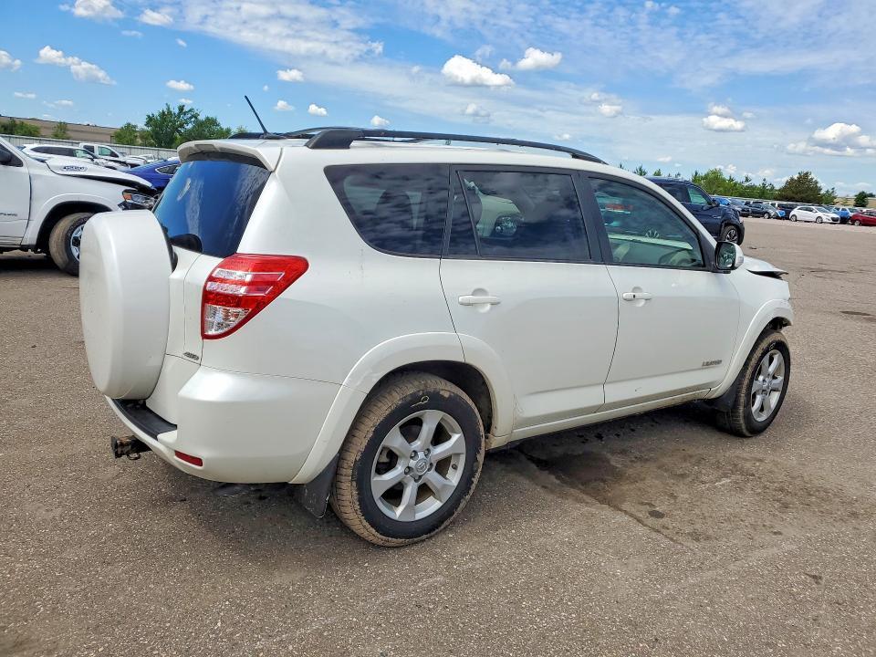 2012 TOYOTA RAV4 — Фото 3 из 14