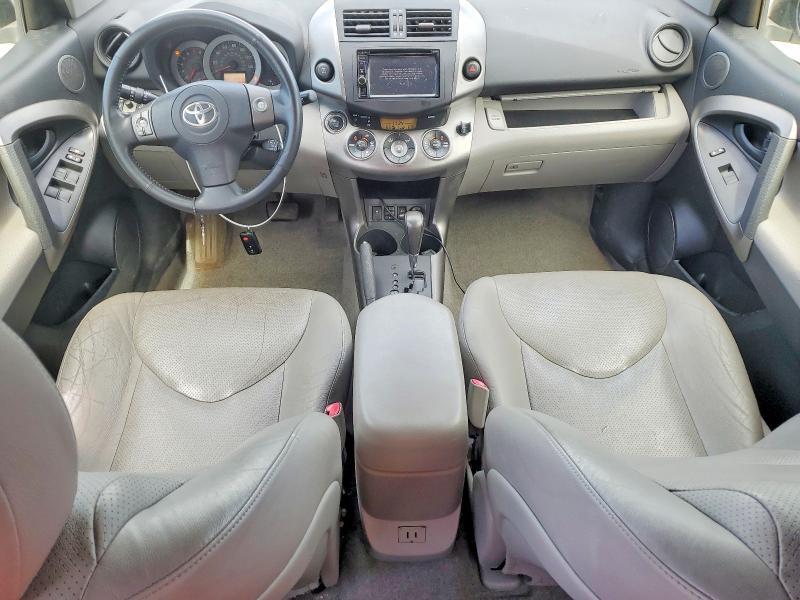 2012 TOYOTA RAV4 — Фото 8 из 14