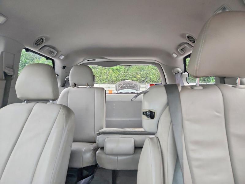 2012 TOYOTA SIENNA LE — Фото 10 из 13