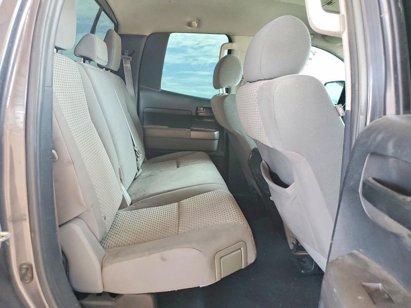 2012 TOYOTA TUNDRA DOUBLE CAB SR5 — Фото 10 из 12