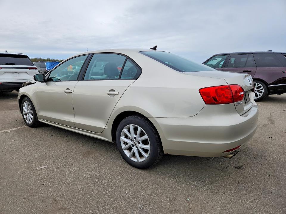 2012 VOLKSWAGEN JETTA SE — Фото 2 из 12
