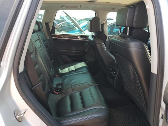 2012 VOLKSWAGEN TOUAREG V6 — Фото 10 из 12