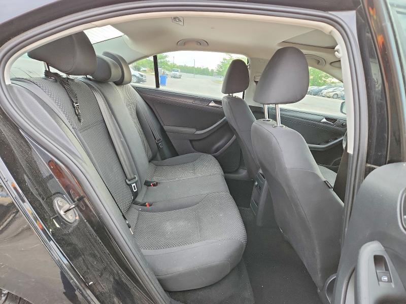 3VW1K7AJ7CM348875 2012 VOLKSWAGEN JETTA photo no. 10